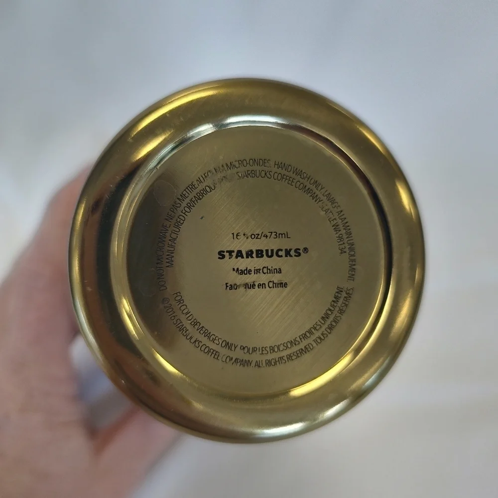 Starbucks set of 2 Grande 16 oz cold brew tumblers chisled prism silver and gold